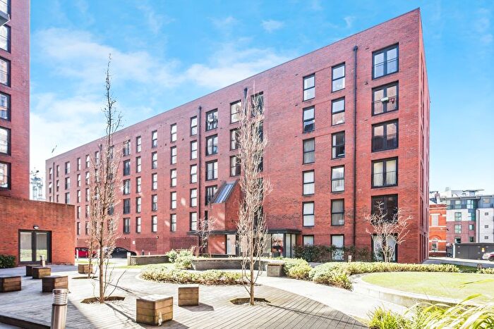 2 Bedroom Flat For Sale In Sillavan Way, Salford, M3