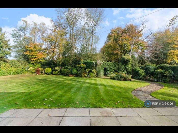 2 Bedroom Detached House To Rent In Annexe Whitelodge, Pinner, HA5