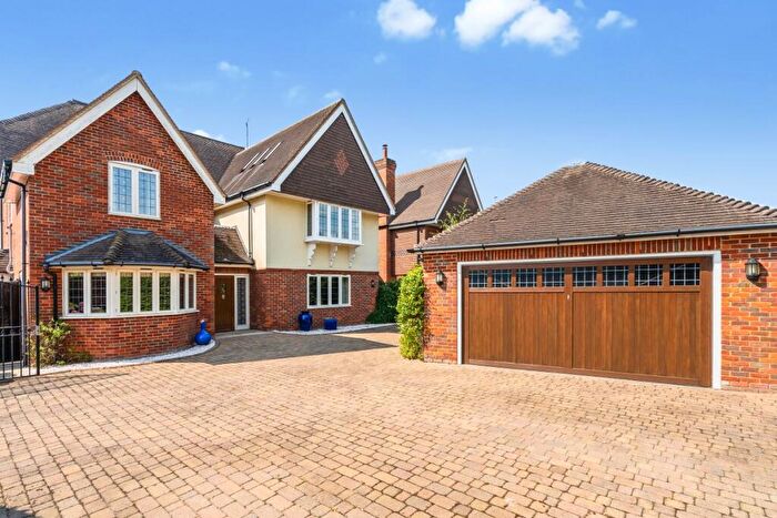 6 Bedroom Detached House To Rent In Caledon Road Beaconsfield, HP9