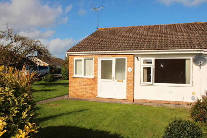 2 Bedroom Semi-Detached Bungalow To Rent In Winchester Drive, Prestatyn, LL19