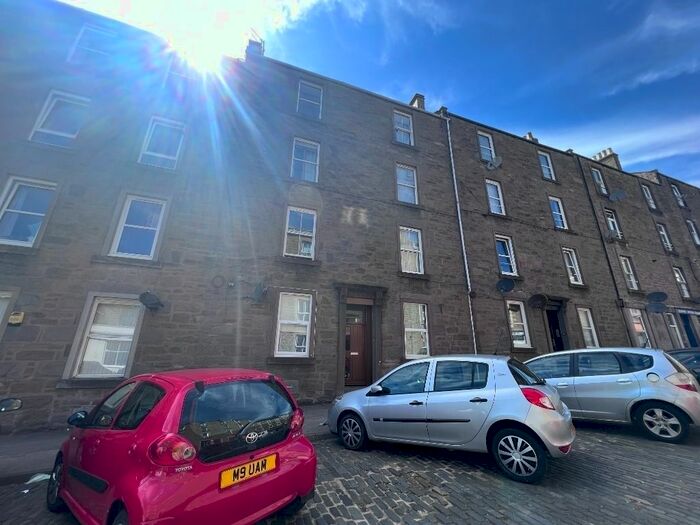 1 Bedroom Flat To Rent In Blackness Street, West End, Dundee, DD1