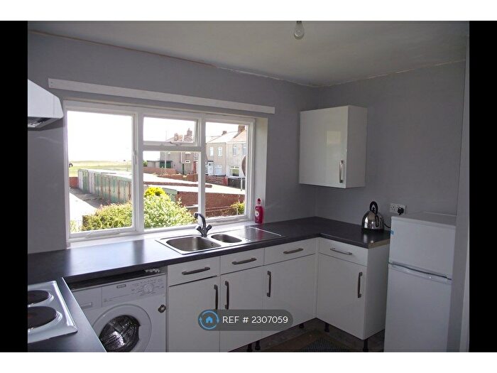 1 Bedroom Flat To Rent In Queen Street, Newbiggin-By-The-Sea, NE64