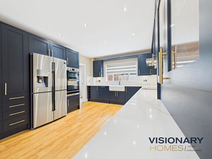 5 Bedroom Detached House For Sale In Shaftsbury Drive, Burntwood, Staffordshire, WS7