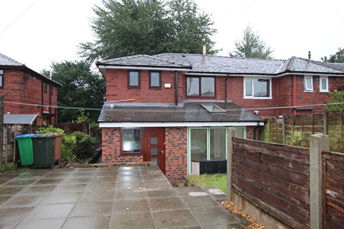 3 Bedroom Semi-Detached House To Rent In Geneva Terrace, Rochdale, OL11