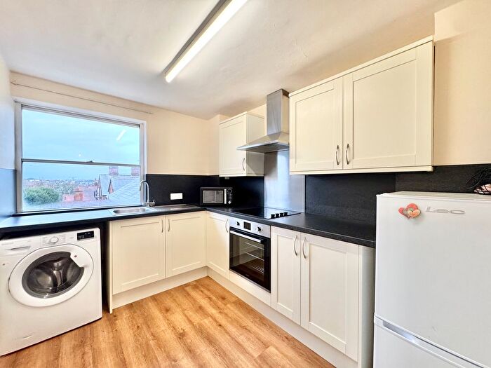 2 Bedroom Flat To Rent In Christchurch Street, Ipswich, IP4