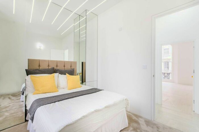 1 Bedroom Flat To Rent In Gloucester Terrace, Queensway, London, W2