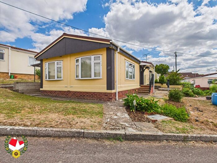 2 Bedroom Park Home For Sale In Greenhill Drive, Tuffley, GL4