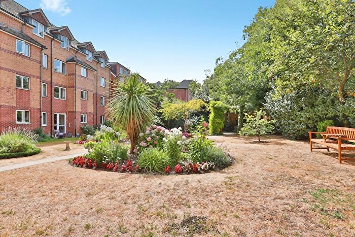 1 Bedroom Flat For Sale In Owls Road, Bournemouth, Dorset, BH5