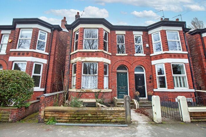 3 Bedroom Semi Detached House For Sale In Kennerley Road, Stockport, Greater Manchester, SK2