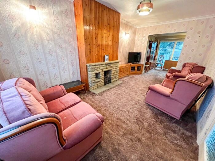 2 Bedroom Terraced House For Sale In Berkeley Drive, West Molesey, KT8