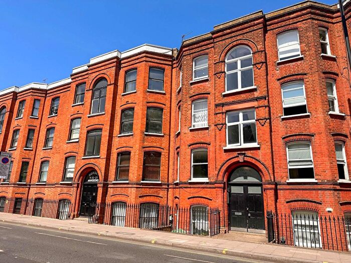 2 Bedroom Flat To Rent In Lillie Road, London, SW6