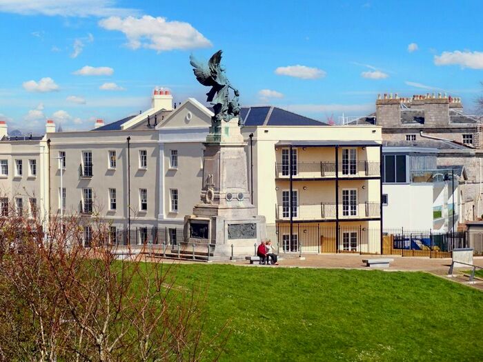 2 Bedroom Flat For Sale In Flagstaff Walk, Mount Wise, PL1