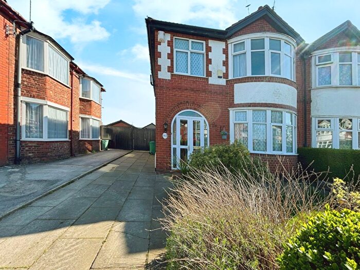 3 Bedroom Semi-Detached House To Rent In Birchfields Road, Manchester, Greater Manchester, M14
