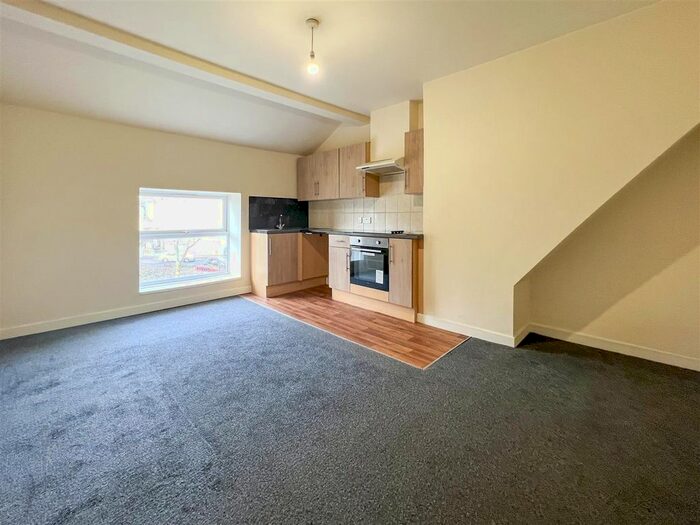 1 Bedroom Flat To Rent In Bury Road, Rawtenstall, Rossendale, BB4