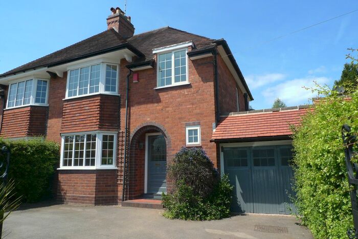 3 Bedroom Semi-Detached House To Rent In Grange Road, Dorridge, Solihull, West Midlands B93