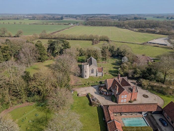 7 Bedroom Detached House For Sale In Guton Hall Lane, Brandiston, Norwich, NR10