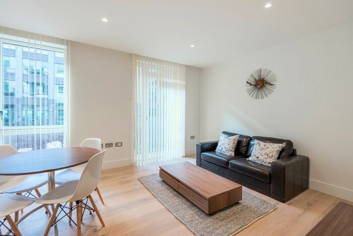 1 Bedroom Flat To Rent In Atrium Apartments, West Row, Ladbroke Grove, W10
