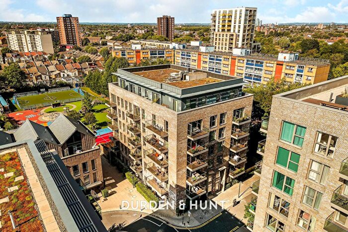 2 Bedroom Flat For Sale In Ironworks Way, Newham, E13