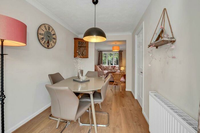 4 Bedroom Detached House For Sale In Lower Broom Road, Woolpit, IP30