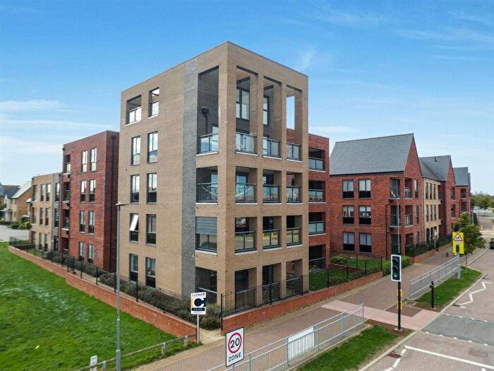 2 Bedroom Apartment For Sale In Barrosa Way, Whitehouse, Milton Keynes, MK8