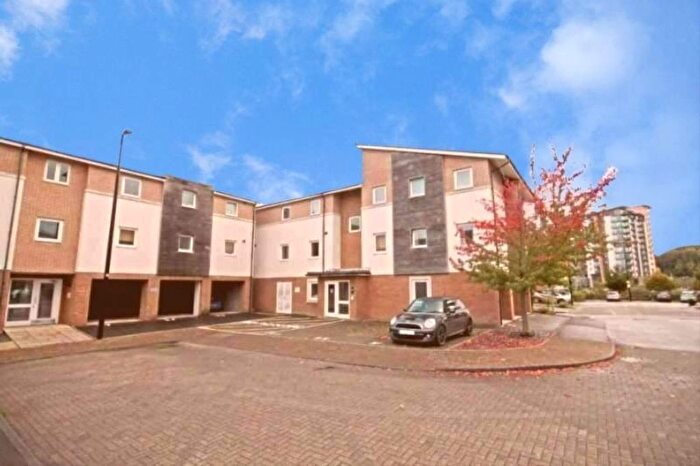 2 Bedroom Flat For Sale In Burford Gardens, Cardiff, Cardiff, CF11