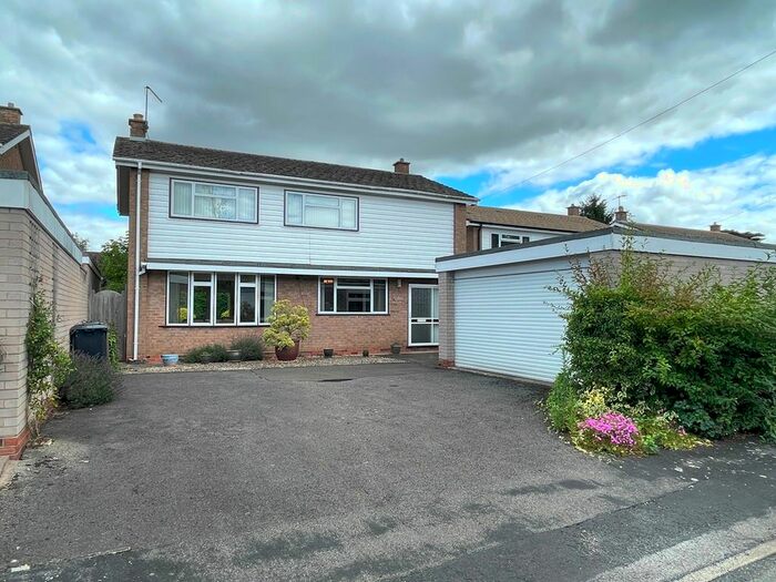 4 Bedroom Detached House For Sale In Church Street, Evesham, WR11