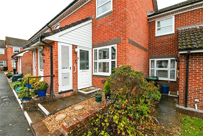 2 Bedroom Apartment For Sale In Floriston Gardens, Ashley, New Milton, Hampshire, BH25