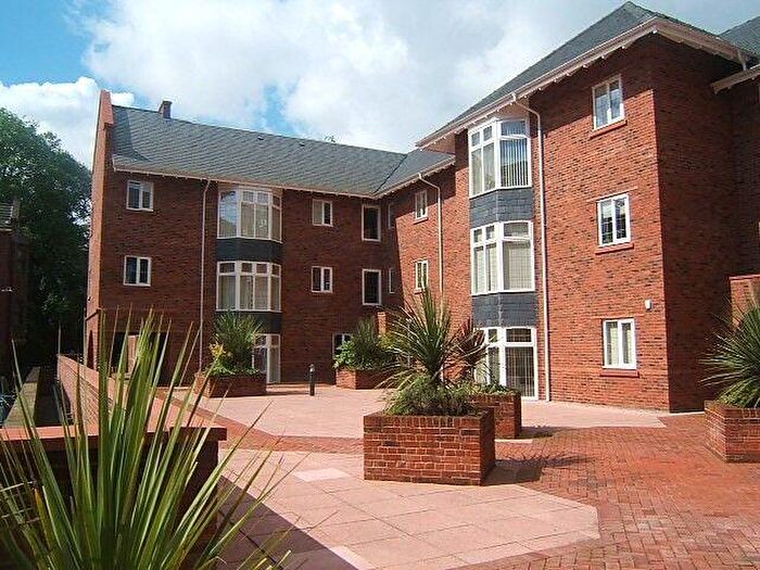 2 Bedroom Apartment For Sale In Flat Central Place, , Wilmslow, SK9