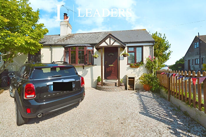 3 Bedroom Bungalow To Rent In Barling Magna, SS3
