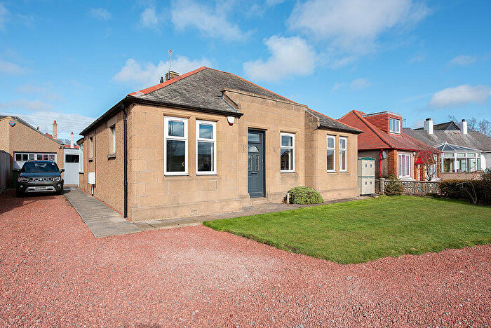 3 Bedroom Detached Bungalow For Sale In Eskbank Road, Bonnyrigg, EH19