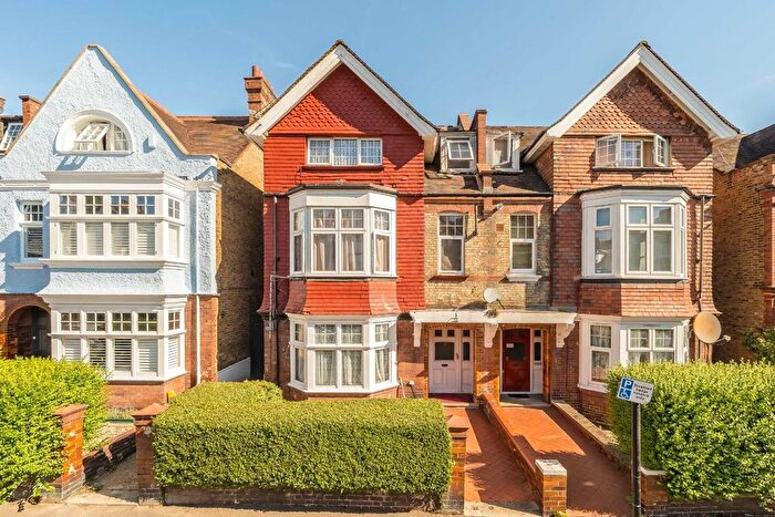1 Bedroom Flat To Rent In Kingsmead Road, Tulse Hill, SW2