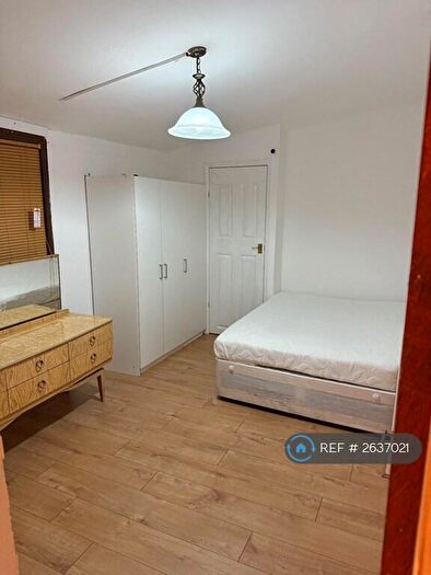 1 Bedroom Flat To Rent In Eric Road, Chadwell Heath, RM6