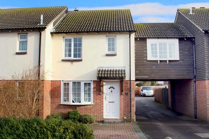 4 Bedroom Detached House To Rent In Lizard Head, Littlehampton, West Sussex, BN17