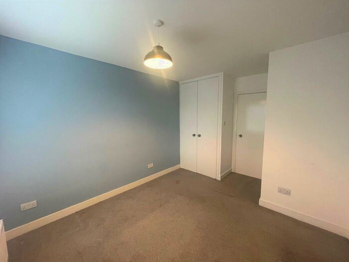 2 Bedroom Apartment To Rent In Upper Lattimore Road, St. Albans, Hertfordshire, AL1