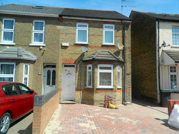 3 Bedroom Semi-Detached House To Rent In Belgrave Road, Slough, Berkshire, SL1