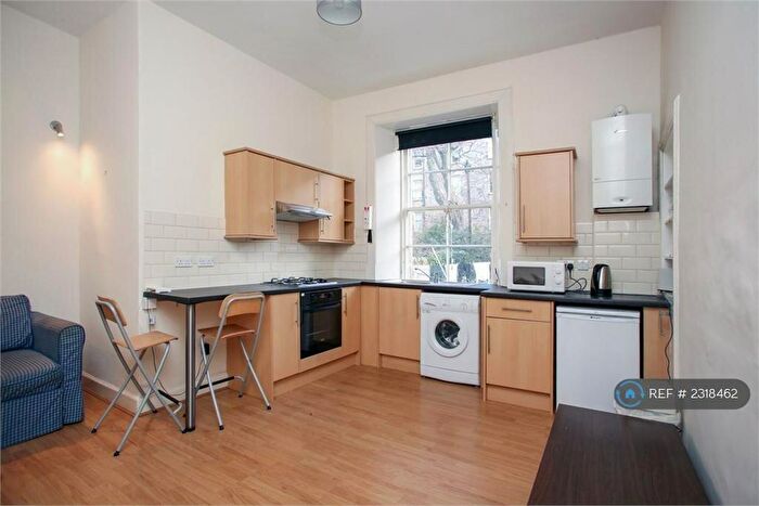 1 Bedroom Flat To Rent In Moncrieff Terrace, Edinburgh, EH9