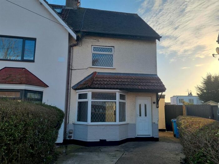 3 Bedroom Property To Rent In The Paddock, Hull, HU4