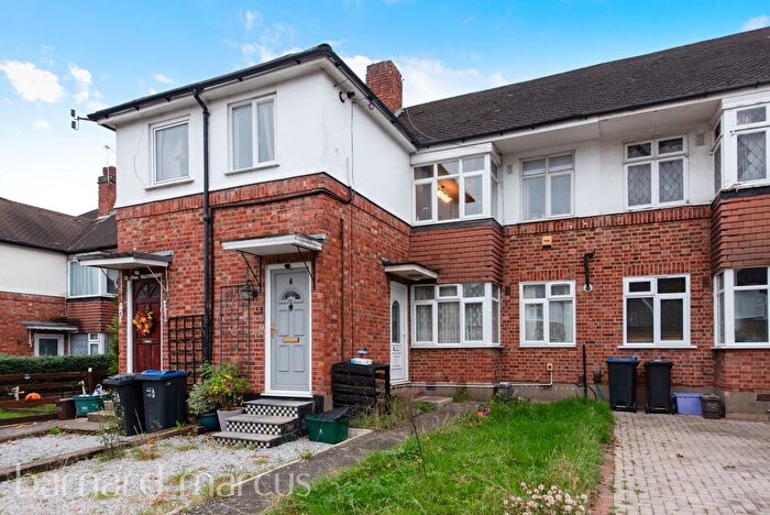 2 Bedroom Maisonette To Rent In Barnard Gardens, New Malden, KT3