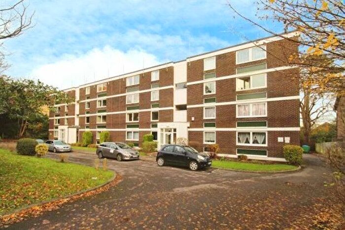 2 Bedroom Flat To Rent In Elm Close, Bassett, Southampton, SO16