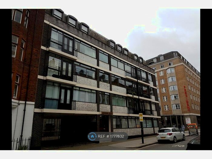 2 Bedroom Flat To Rent In Guilford Court, London, WC1N