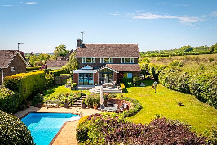 4 Bedroom Detached House For Sale In Weston Close, Upton Grey, Basingstoke, Hampshire, RG25