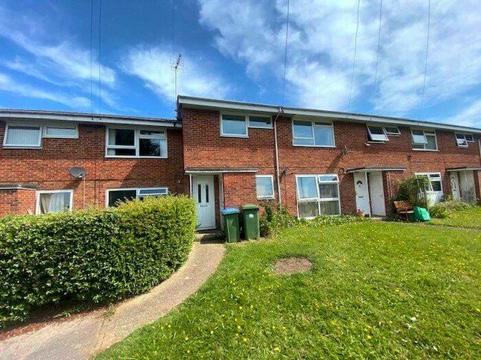 2 Bedroom Maisonette To Rent In Dymott Close, Southampton, Hampshire, SO15