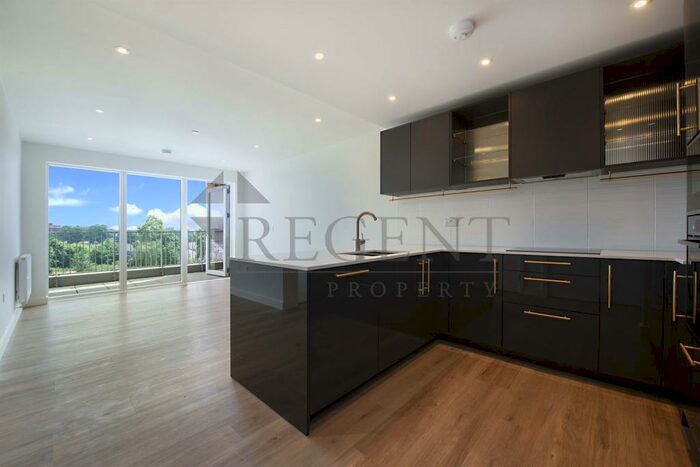 1 Bedroom Apartment To Rent In Alington House, Hornsey, N8