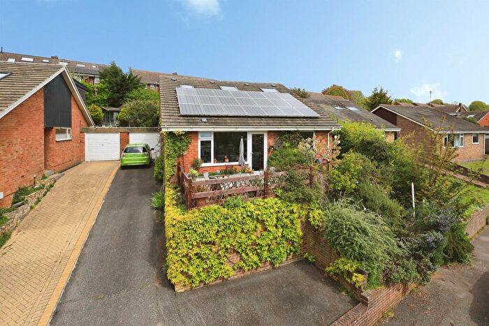 4 Bedroom Bungalow For Sale In Glebe Close, Lewes, BN7