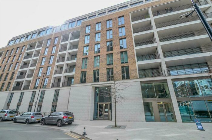 2 Bedroom Flat To Rent In Commodore House, Admiralty Avenue, E16