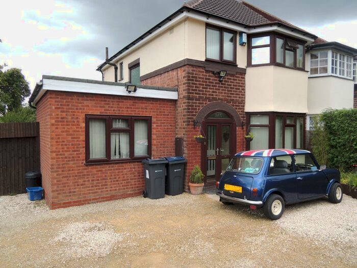 3 Bedroom Semi-Detached House To Rent In Court Lane, Erdington, B23