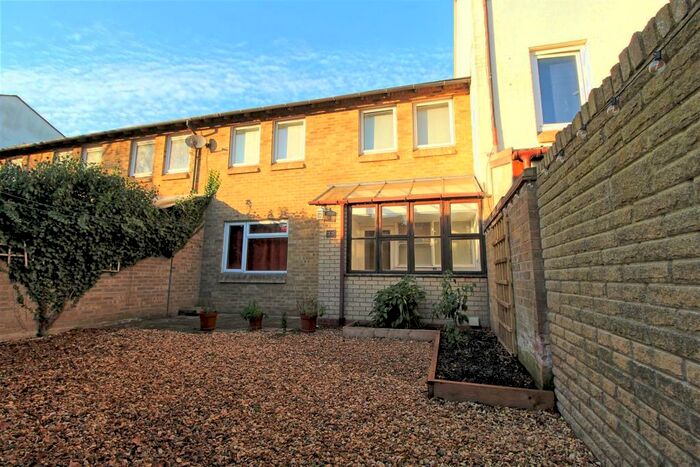2 Bedroom Terraced House To Rent In Russell Court, Cambridge, CB2