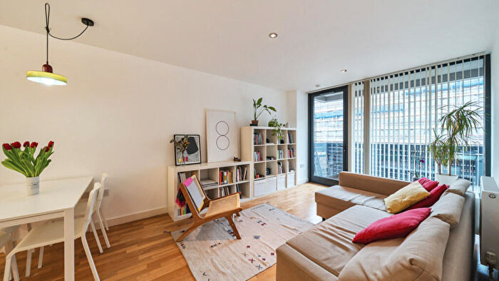 2 Bedroom Flat For Sale In Amelia Street, Elephant & Castle, SE17