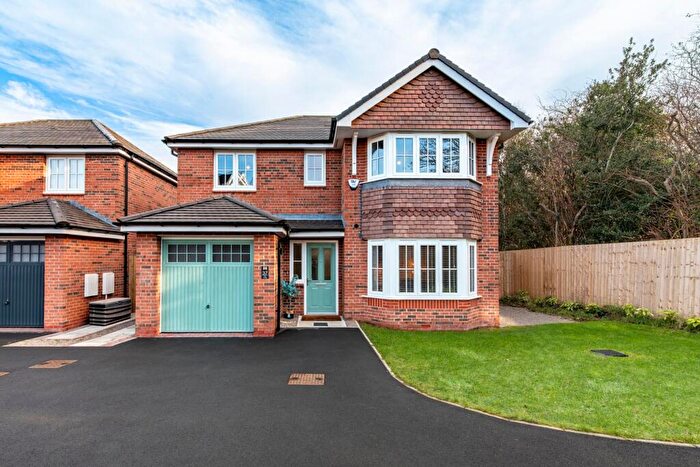 4 Bedroom Detached House For Sale In Llys Curig, Oakenholt, CH6