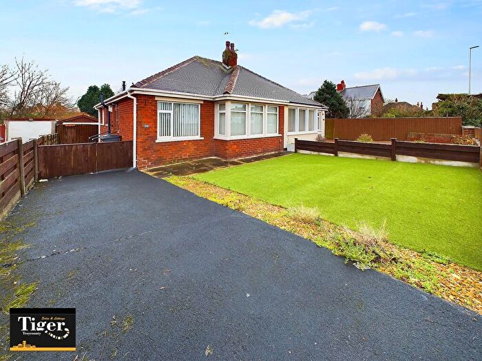 2 Bedroom Semi-Detached Bungalow For Sale In Highfield Road, Blackpool, FY4